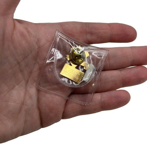 Bausch & Lomb Olympic Pin 1992 Barcelona Cobi Sun Glasses - Picture 6 of 6